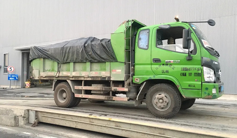 企業(yè)已持證排污、自主驗(yàn)收,為何仍被罰款