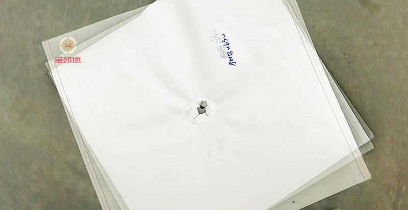 廂式壓濾機(jī)行業(yè)應(yīng)用中其濾布原材料的選擇 廂式壓濾機(jī)行業(yè)應(yīng)用中其濾布原材料的選擇