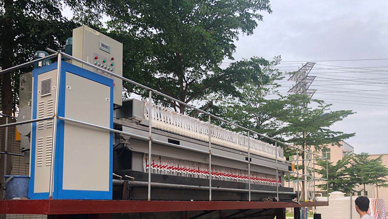 500平的泥漿廂式壓濾機(jī)哪里有？多少錢(qián)一臺(tái)？