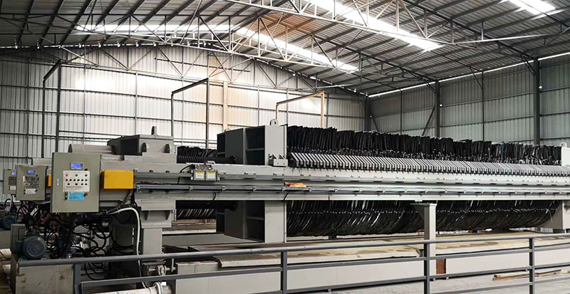 河道清淤污泥壓濾機應(yīng)用現(xiàn)場